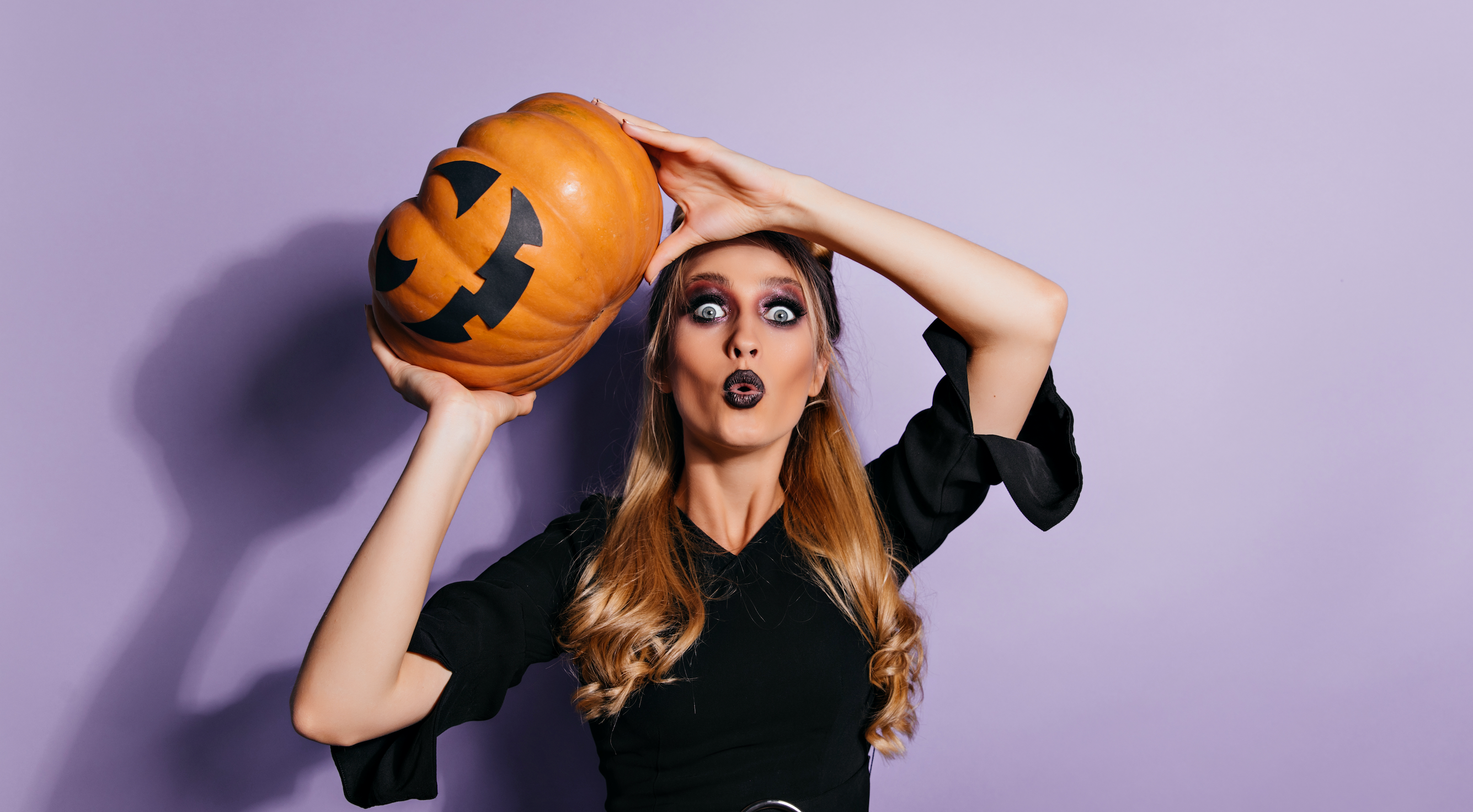 Día de Muertos y Halloween: Prepara tu piel para un maquillaje de impacto
