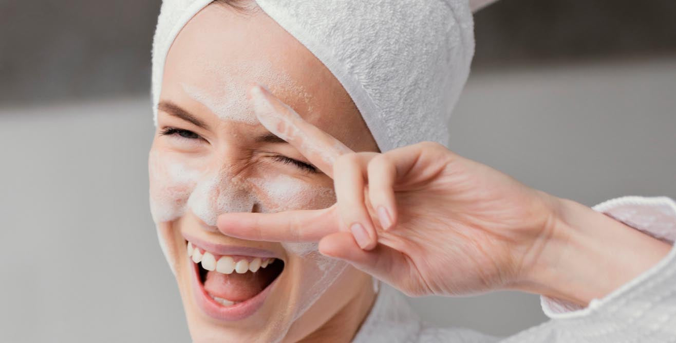 ¿Por qué es clave la limpieza facial?