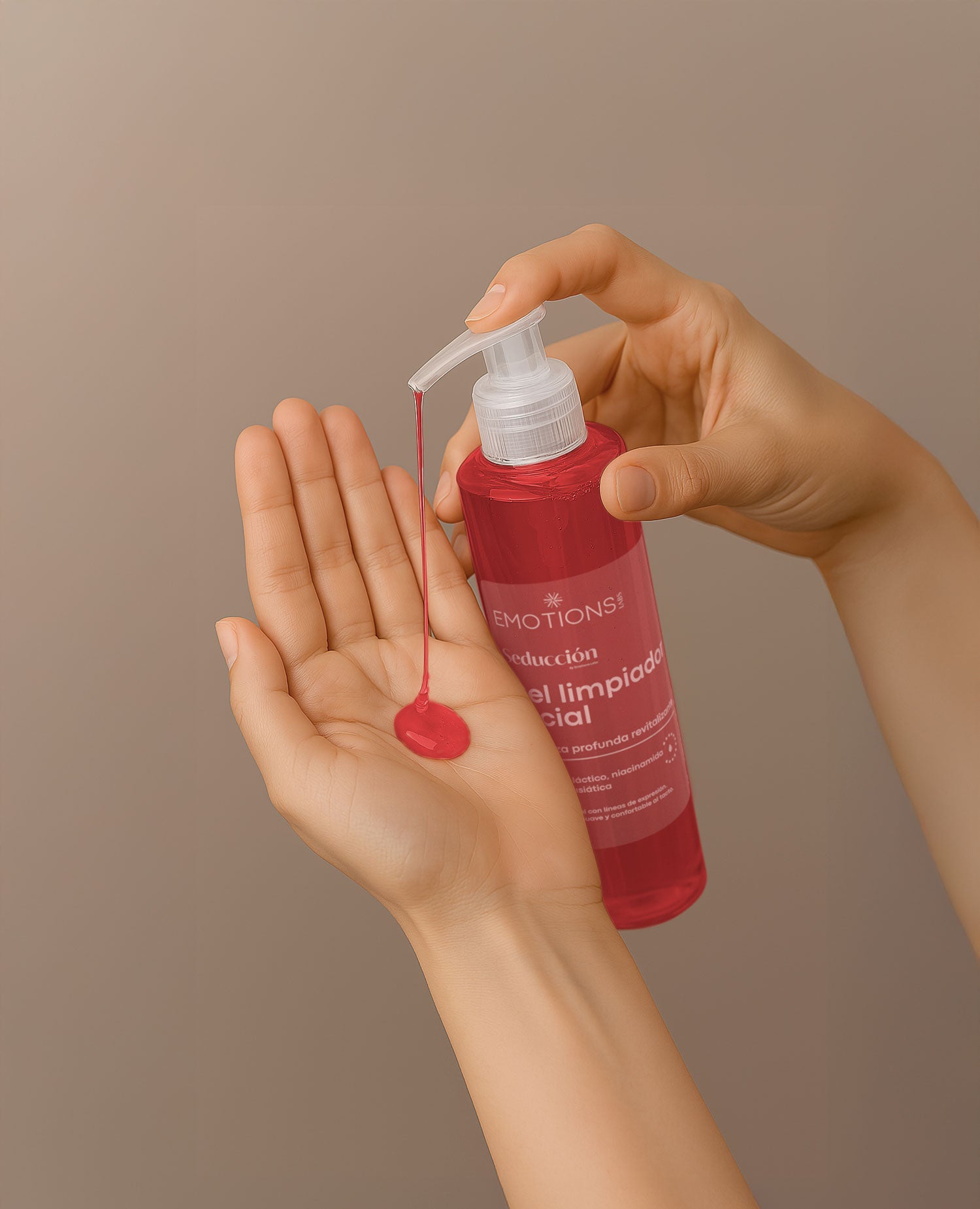 GEL LIMPIADOR FACIAL SEDUCCIÓN 300 ML