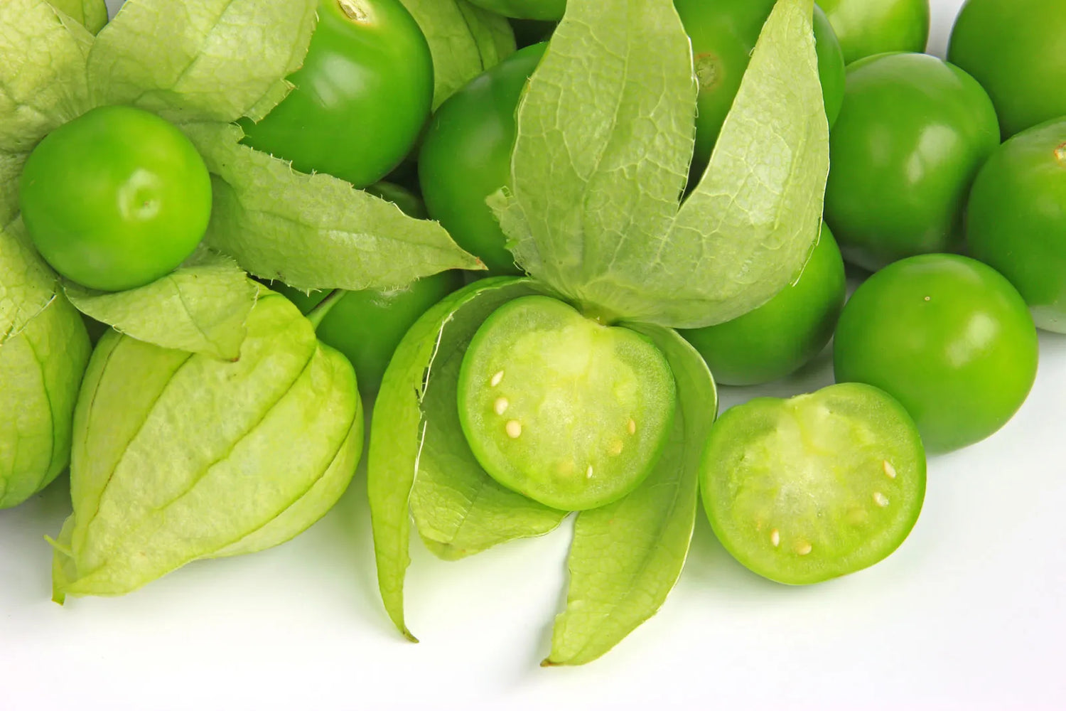 El Ingrediente Clave para Calmar la Piel Sensible: Tomatillo